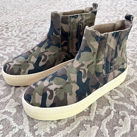 J/Slides Dani Nubuck Camouflage Chelsea Boots - Picture 1 of 15